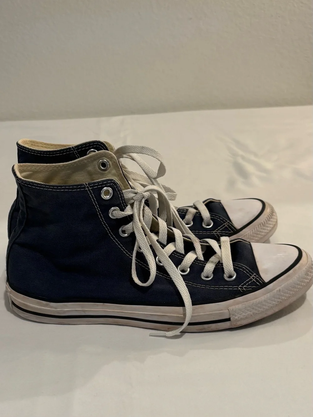 Converse excellent used
